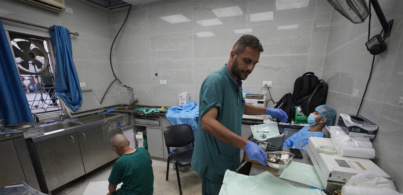 غزة تدخل مرحلة المجاعة.. أجساد هزيلة وأرواح تُزهق جوعًا وسط حصار الحرب