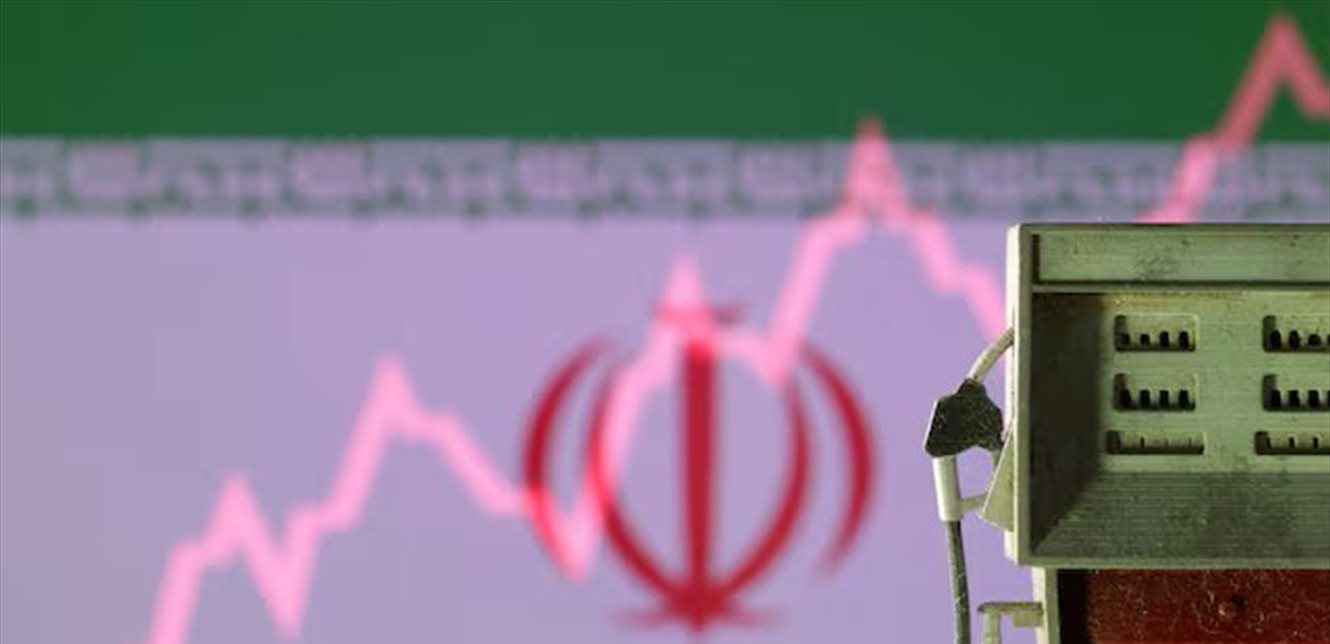 الحصار البحري المستمر على ايران يُراكم ملايين البراميل على الناقلات