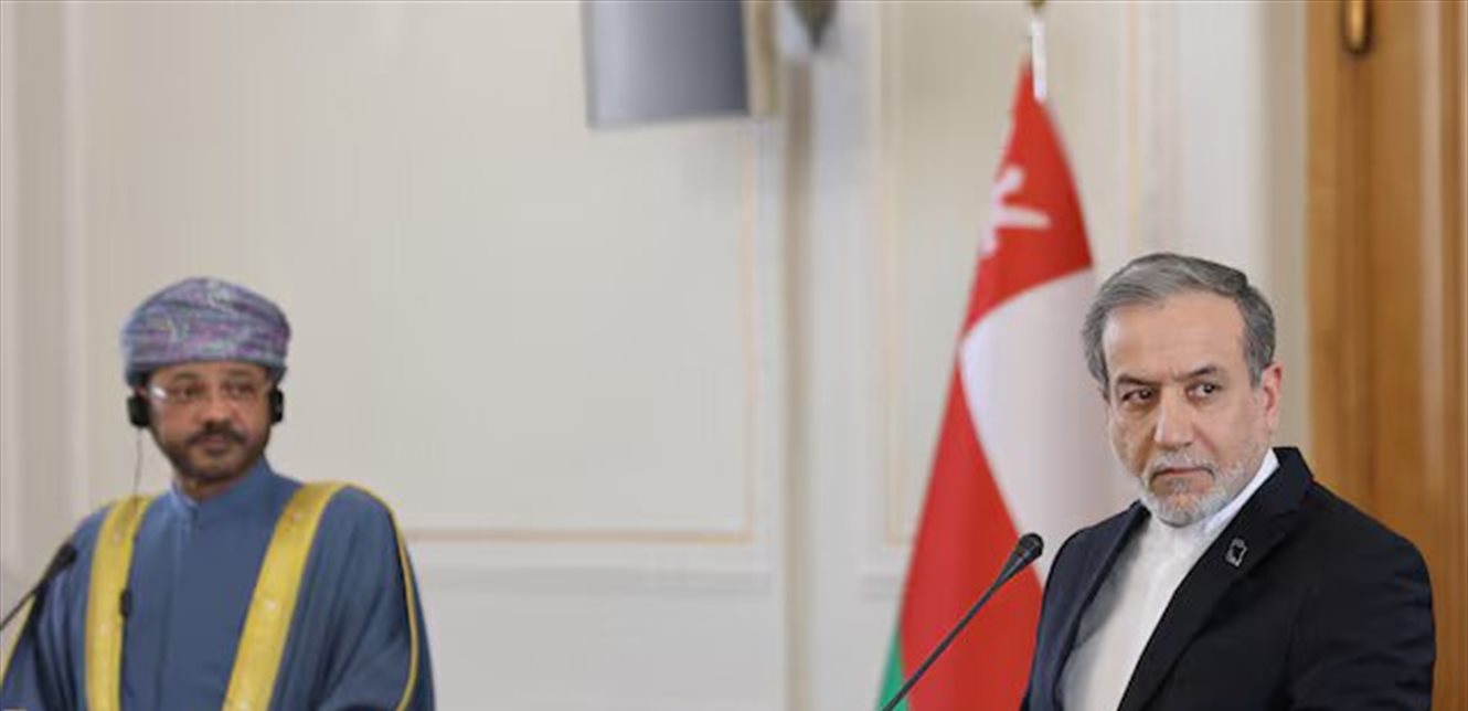 إيران وعُمان ستناقشان الترتيبات المستقبلية في مضيق هرمز