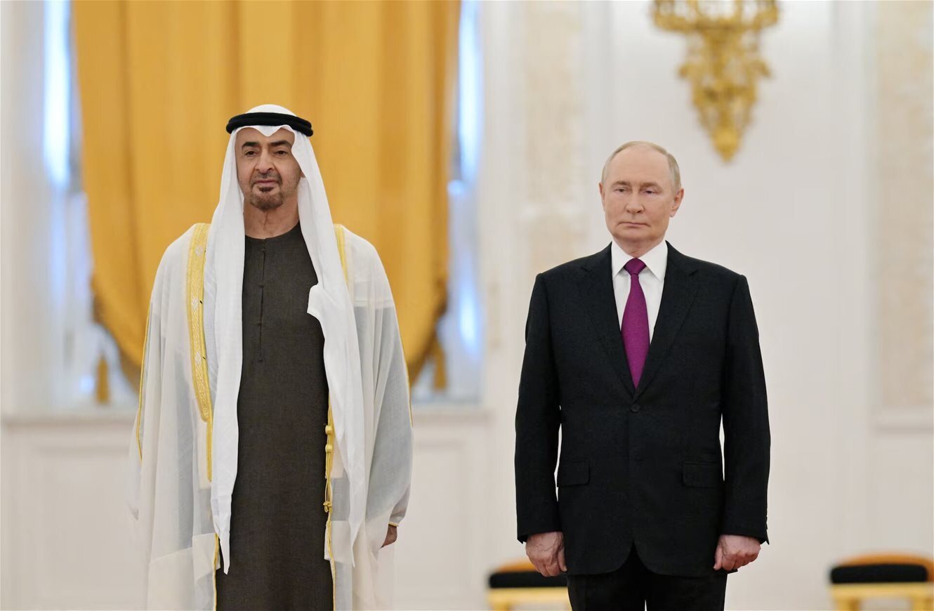 بوتين ناقش مع الرئيس الإماراتي الأوضاع في الخليج وأوكرانيا