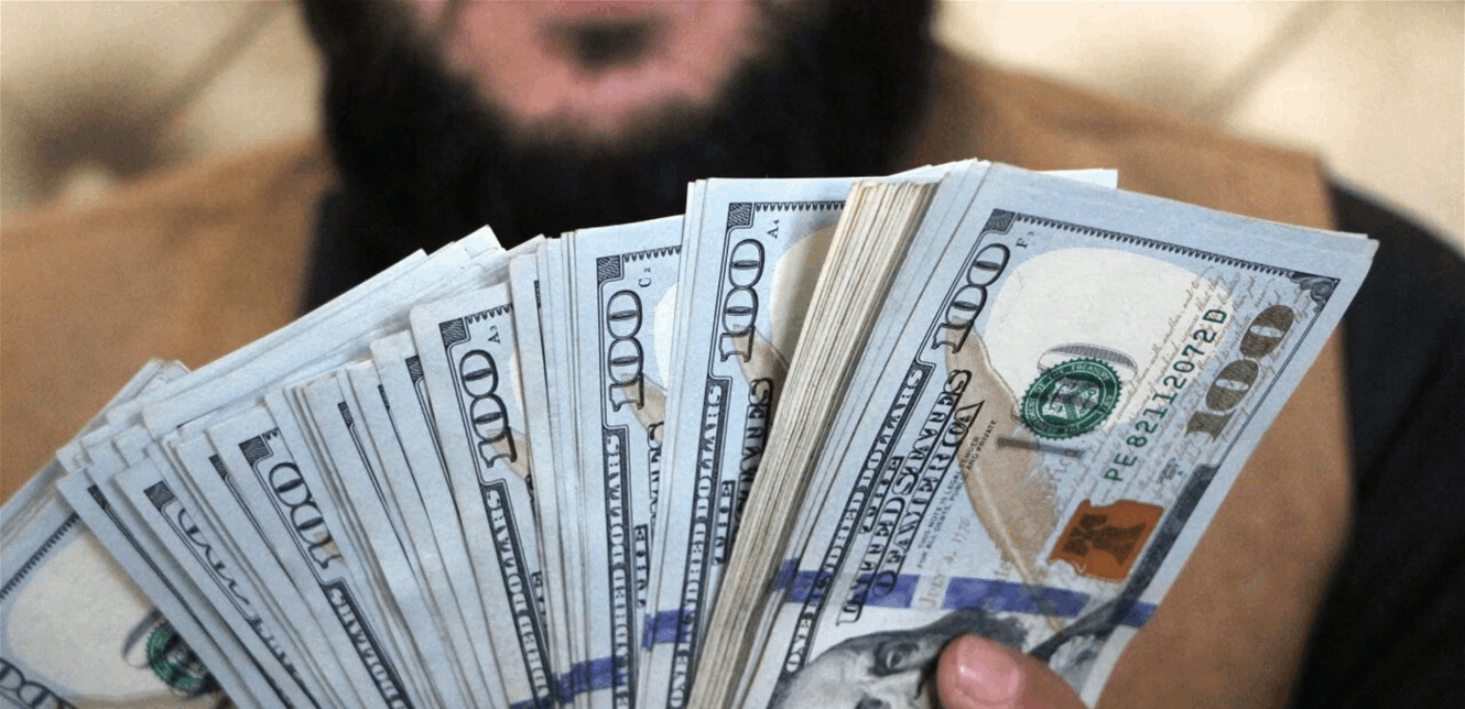 لمن يتلقى تحويلات بالدولار في لبنان.. معلومة جديدة
